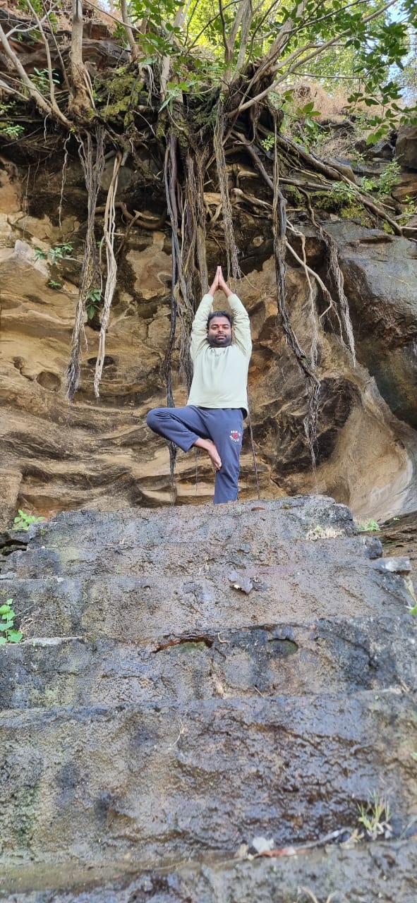 randheer yoga teacher