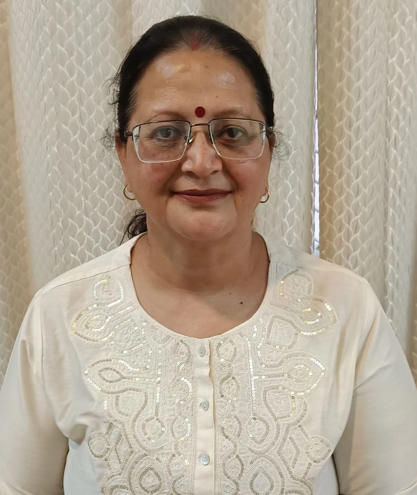 Shikha Sharma – Yoga Teacher